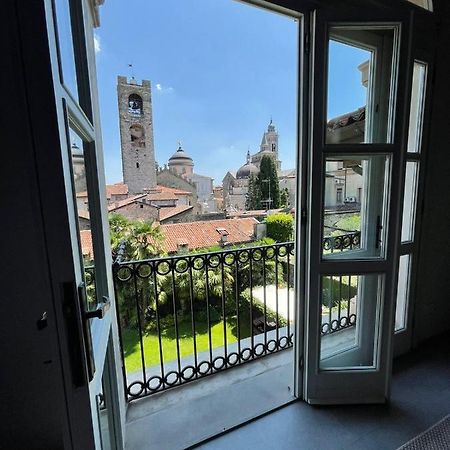 La Finestra Charme&Relax Apartment Bergamo Luaran gambar