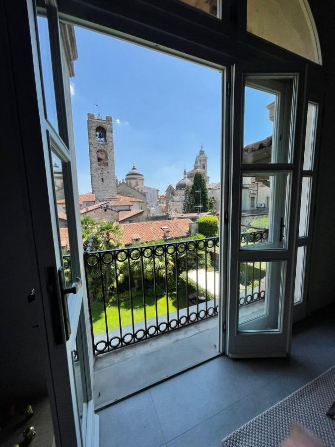La Finestra Charme&Relax Apartment Bergamo Luaran gambar